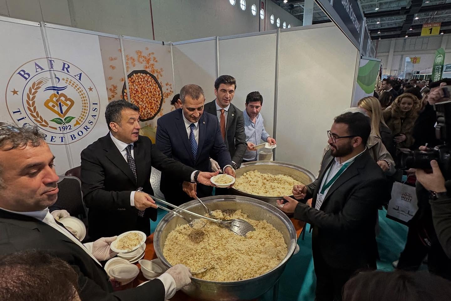 Bafra Ticaret Borsası Orta Karadeniz Kariyer Fuarı’nda Yerini Aldı (7)