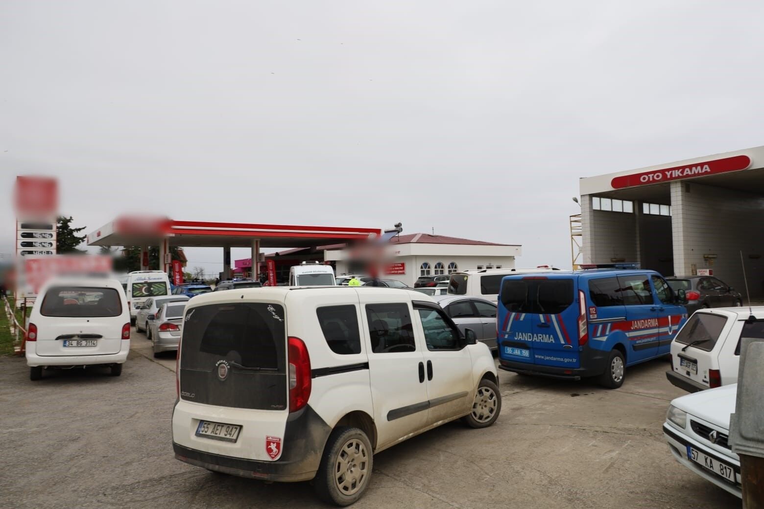 Boşanma Aşamasındaki Eşini Vurup Intihar Etti1