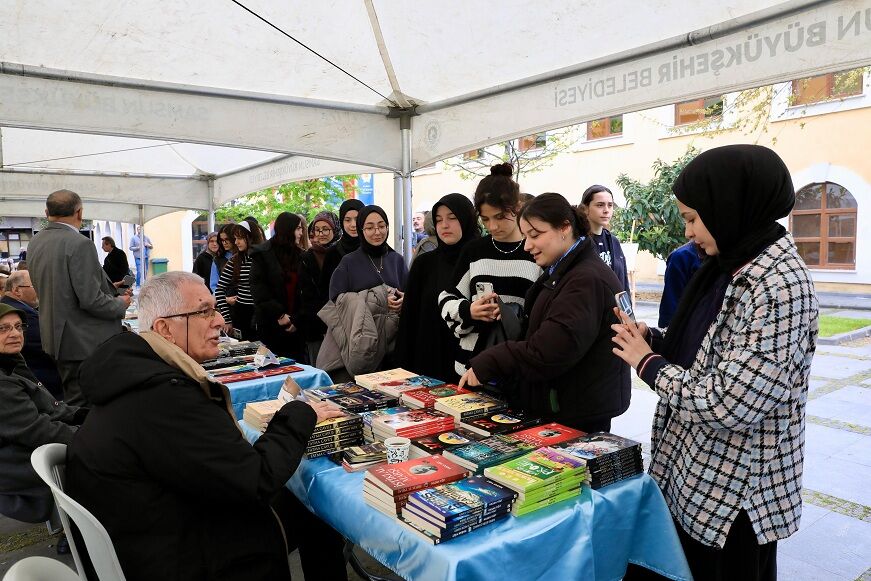 Edebiyat Dünyasını Bafra’da Buluşturuyor (5)