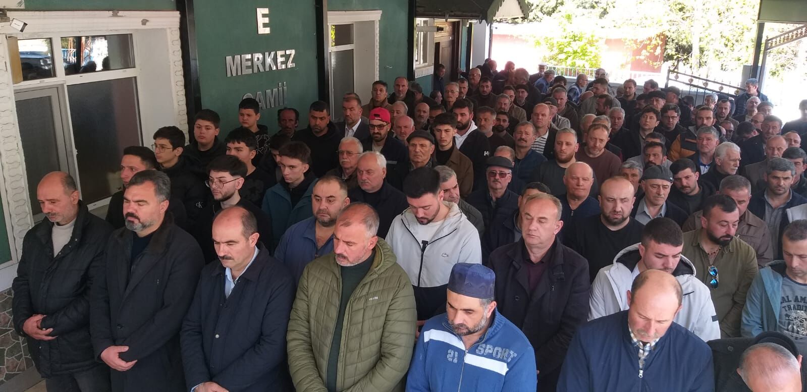 Hacı Nebiye Yayla Dualarla Son Yolculuğuna Uğurlandı (10)