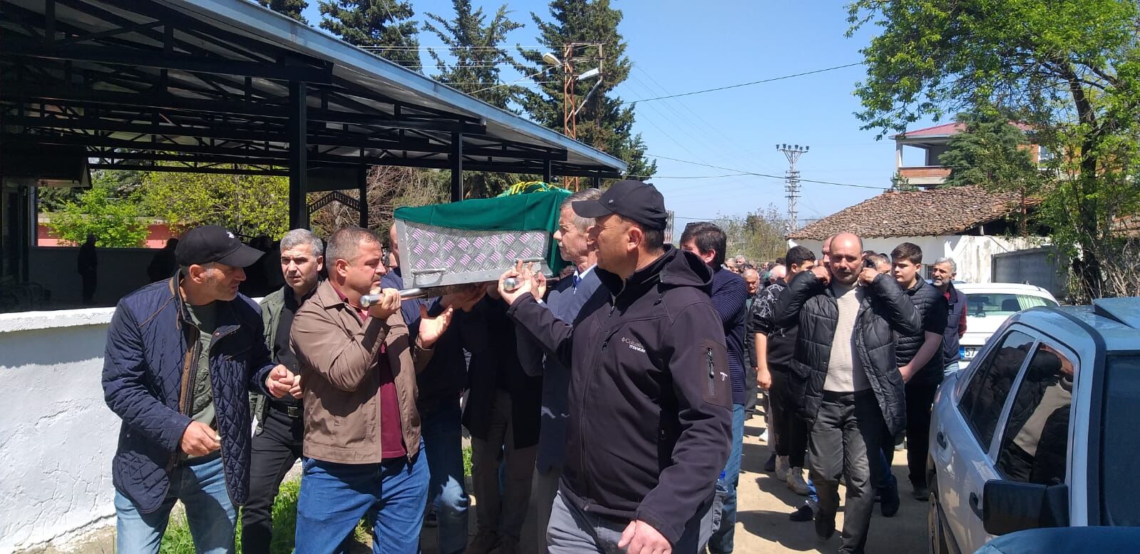 Hacı Nebiye Yayla Dualarla Son Yolculuğuna Uğurlandı (3)