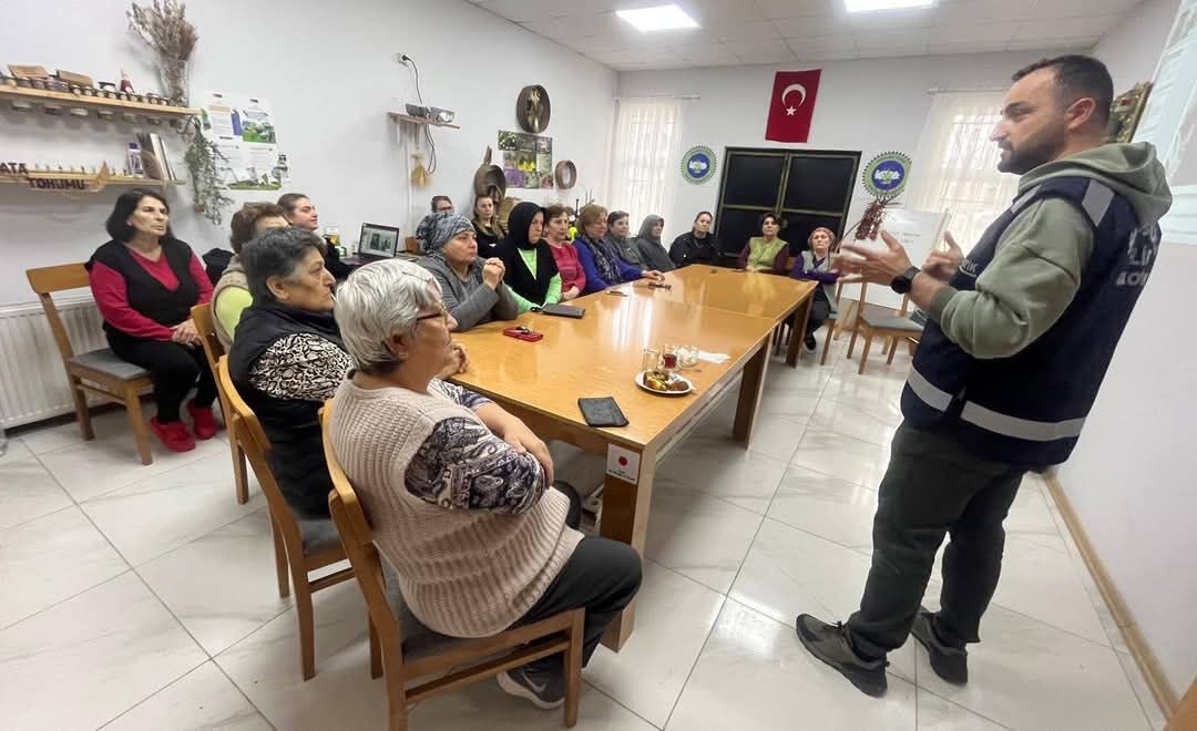 Halk Eği̇ti̇m Kursi̇yerleri̇ne Bağimlilikla İlgi̇li̇ Semi̇ner (1)