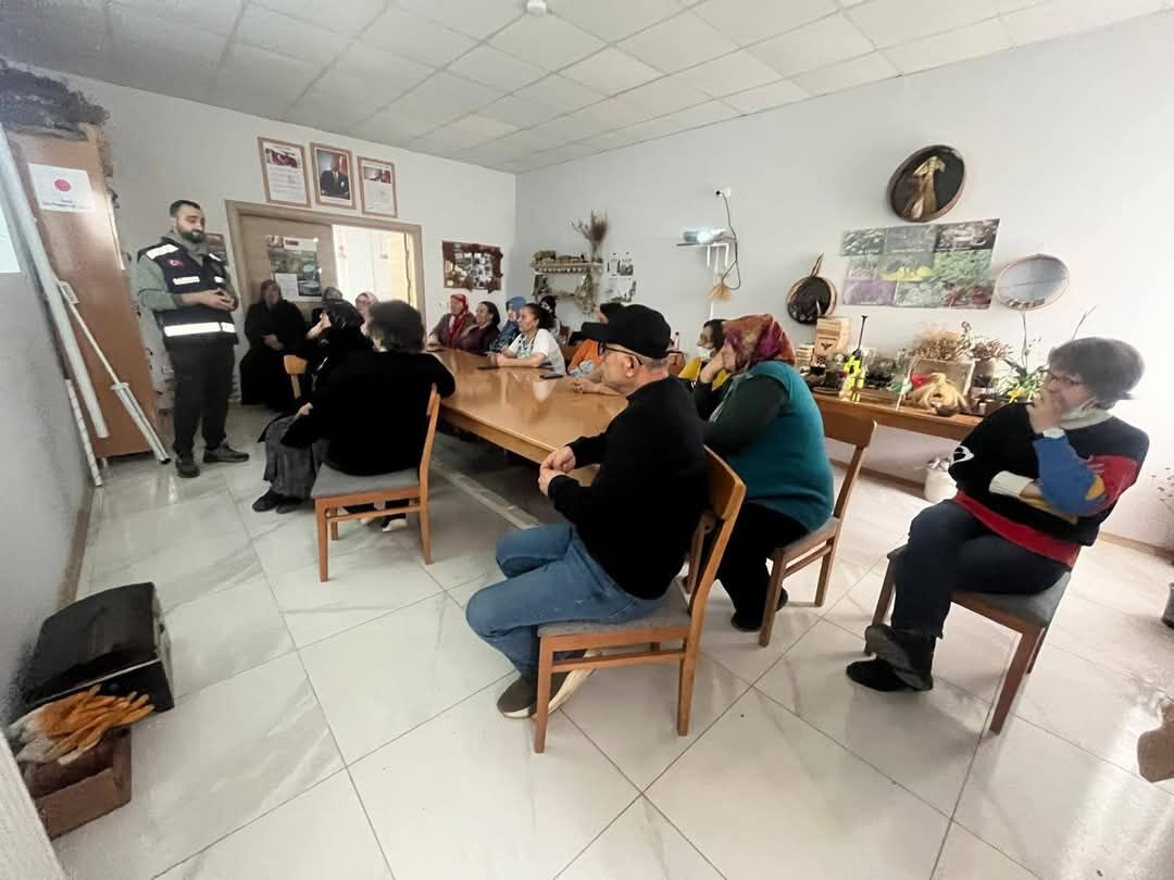 Halk Eği̇ti̇m Kursi̇yerleri̇ne Bağimlilikla İlgi̇li̇ Semi̇ner (3)