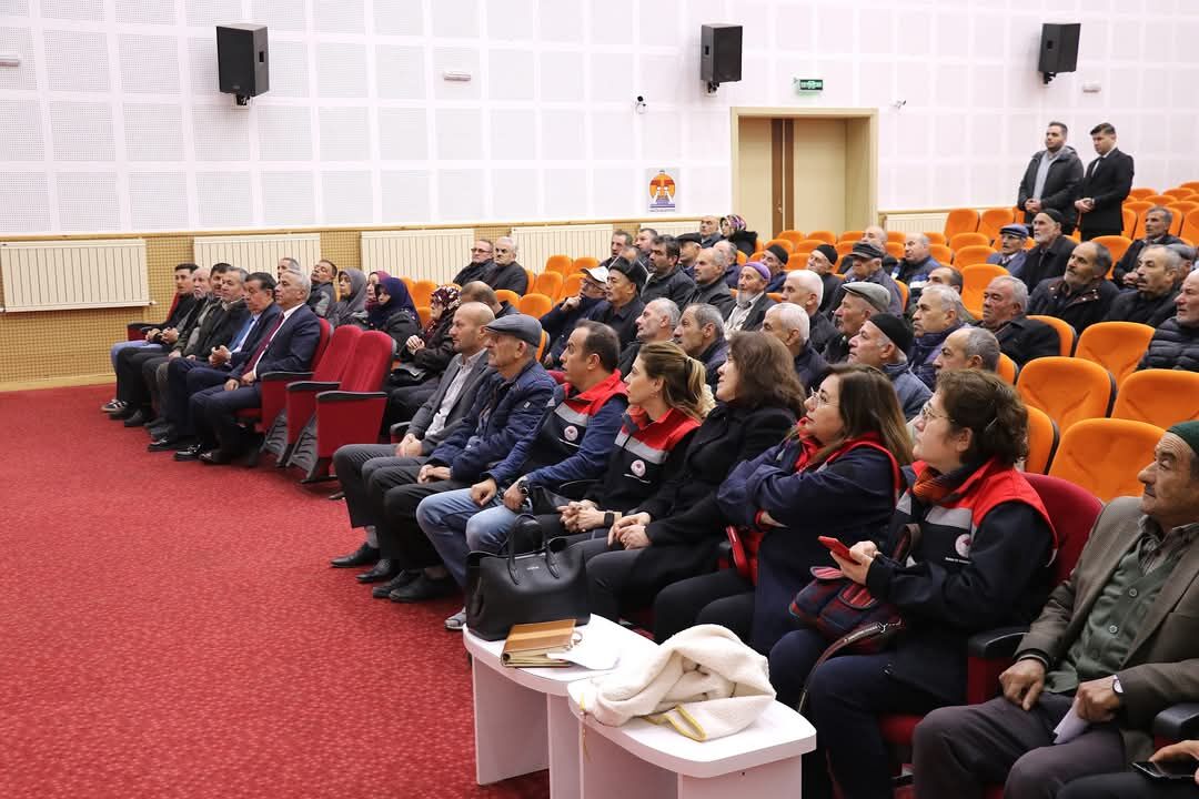 Havzada Üreti̇ci̇ye Yağlik Ayçi̇çeği̇ Tohumu Dağitildi (1)