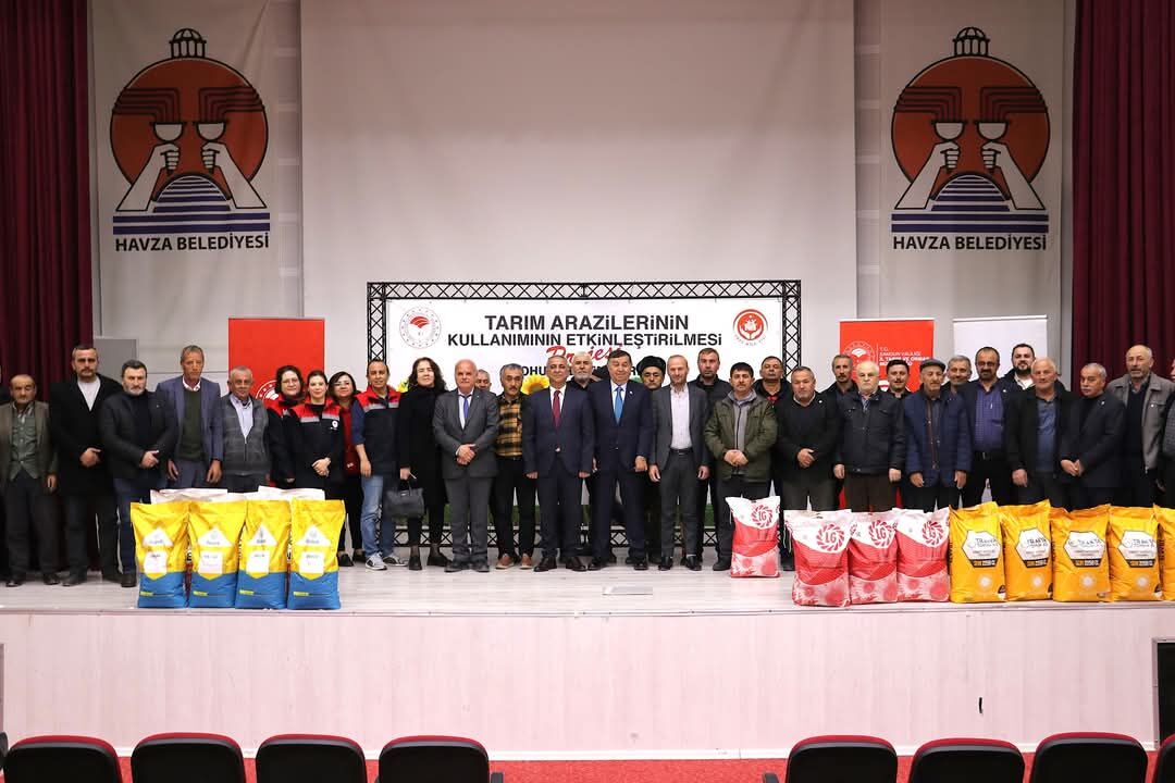 Havzada Üreti̇ci̇ye Yağlik Ayçi̇çeği̇ Tohumu Dağitildi (3)