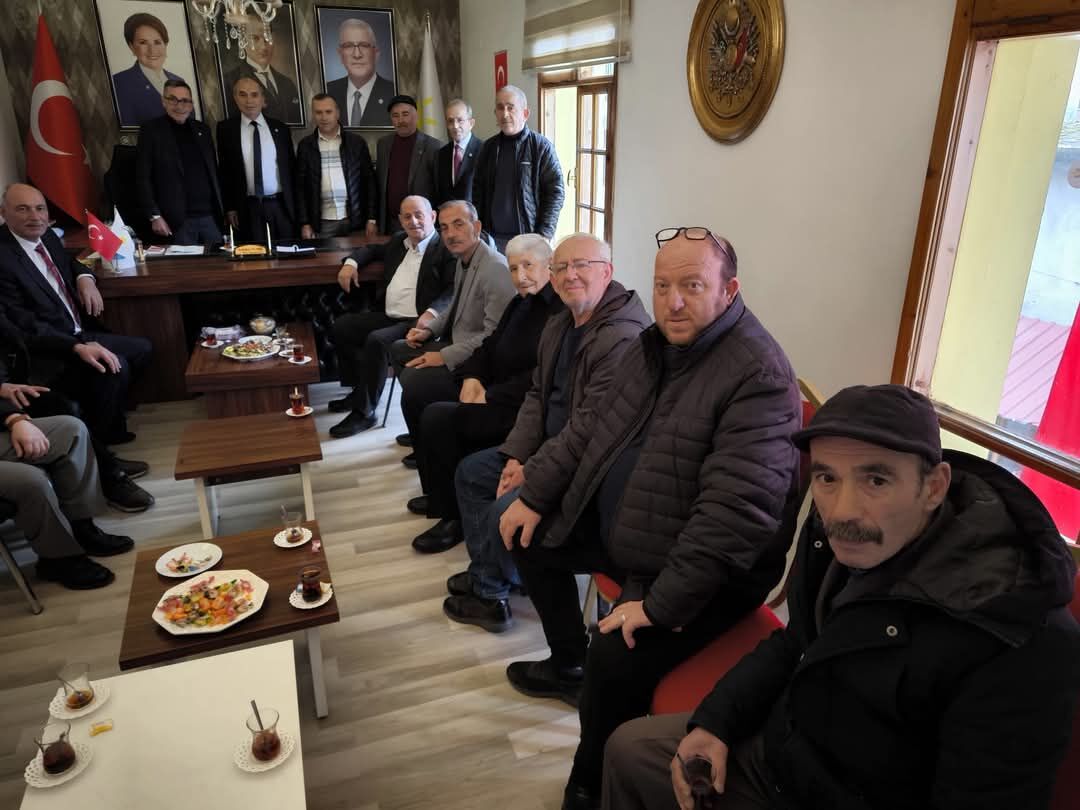 İyi̇ Parti Bafra İlçe Teşkilatında Bayramlaşma (3)