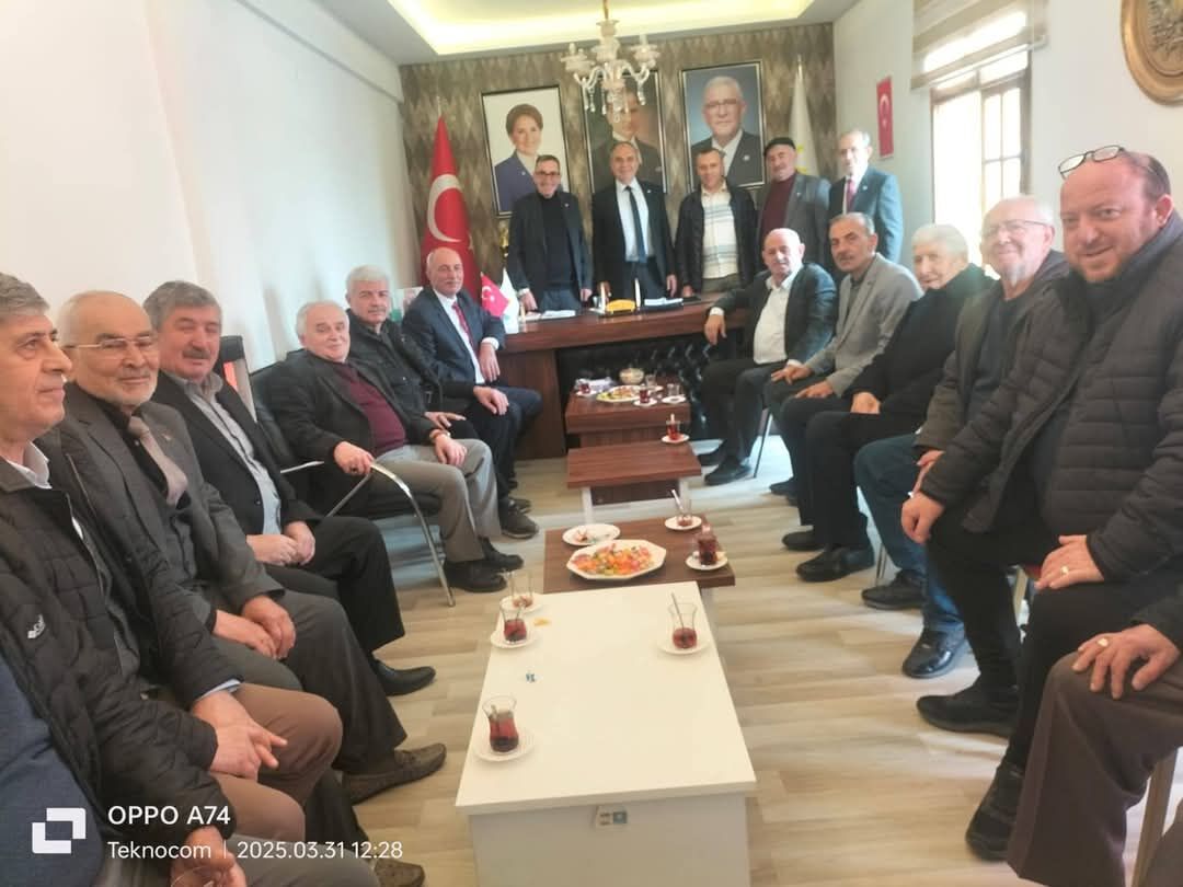 İyi̇ Parti Bafra İlçe Teşkilatında Bayramlaşma (6)