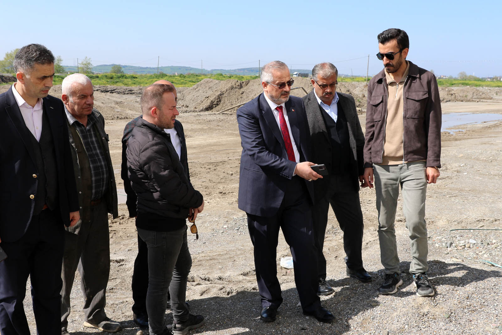 Orta Ölçekli Sanayi Sitesi A Blokta Tapu Zamanı (3)