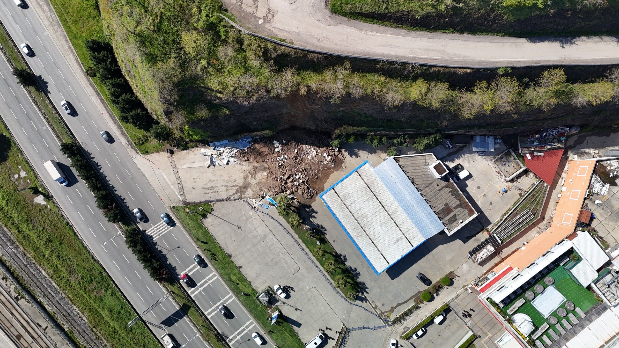 Samsun'da 3 Kişinin Öldüğü Heyelan Bölgesi Havadan Görüntülendi (4)