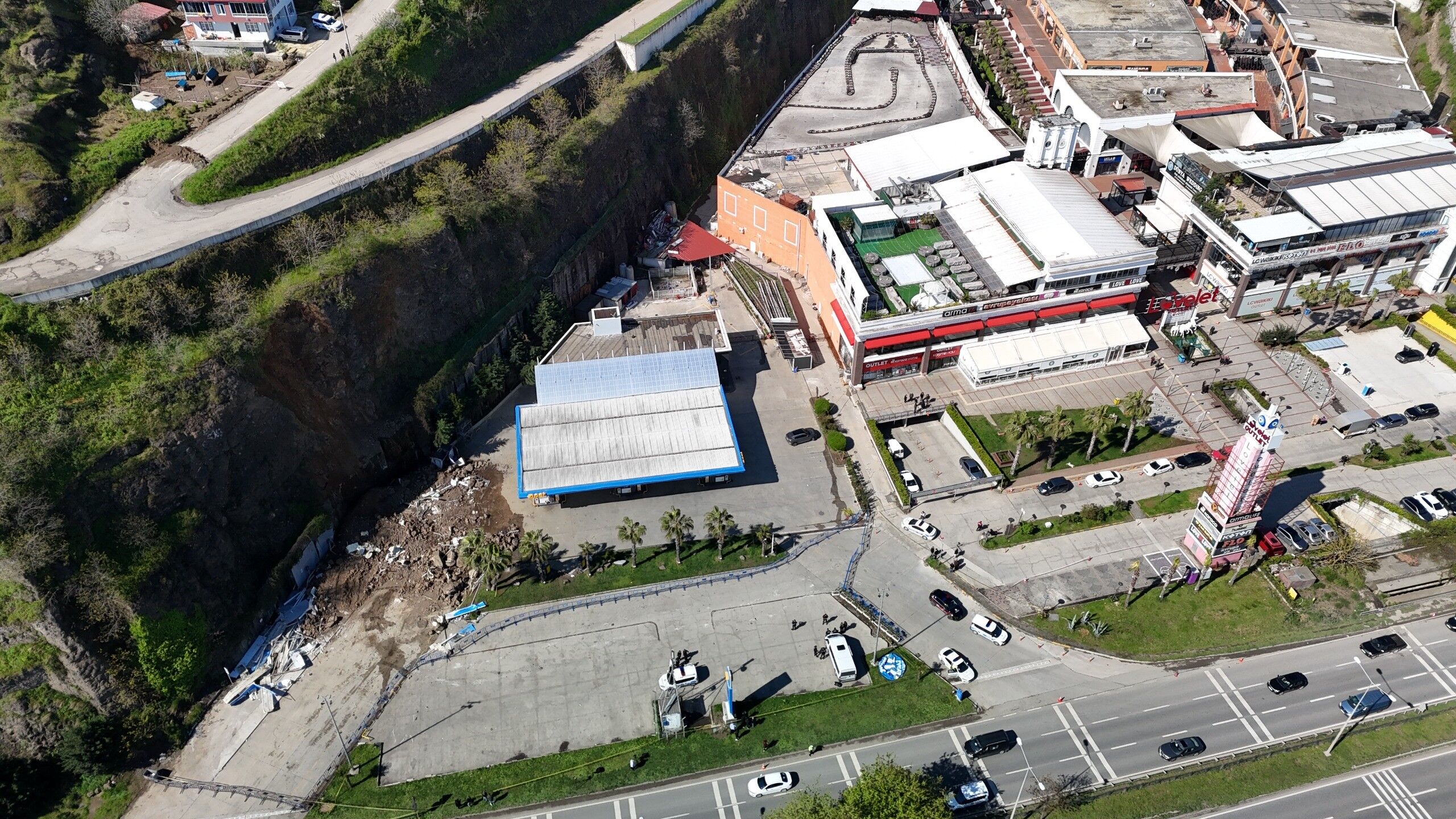 Samsun'da 3 Kişinin Öldüğü Heyelan Bölgesi Havadan Görüntülendi (5)