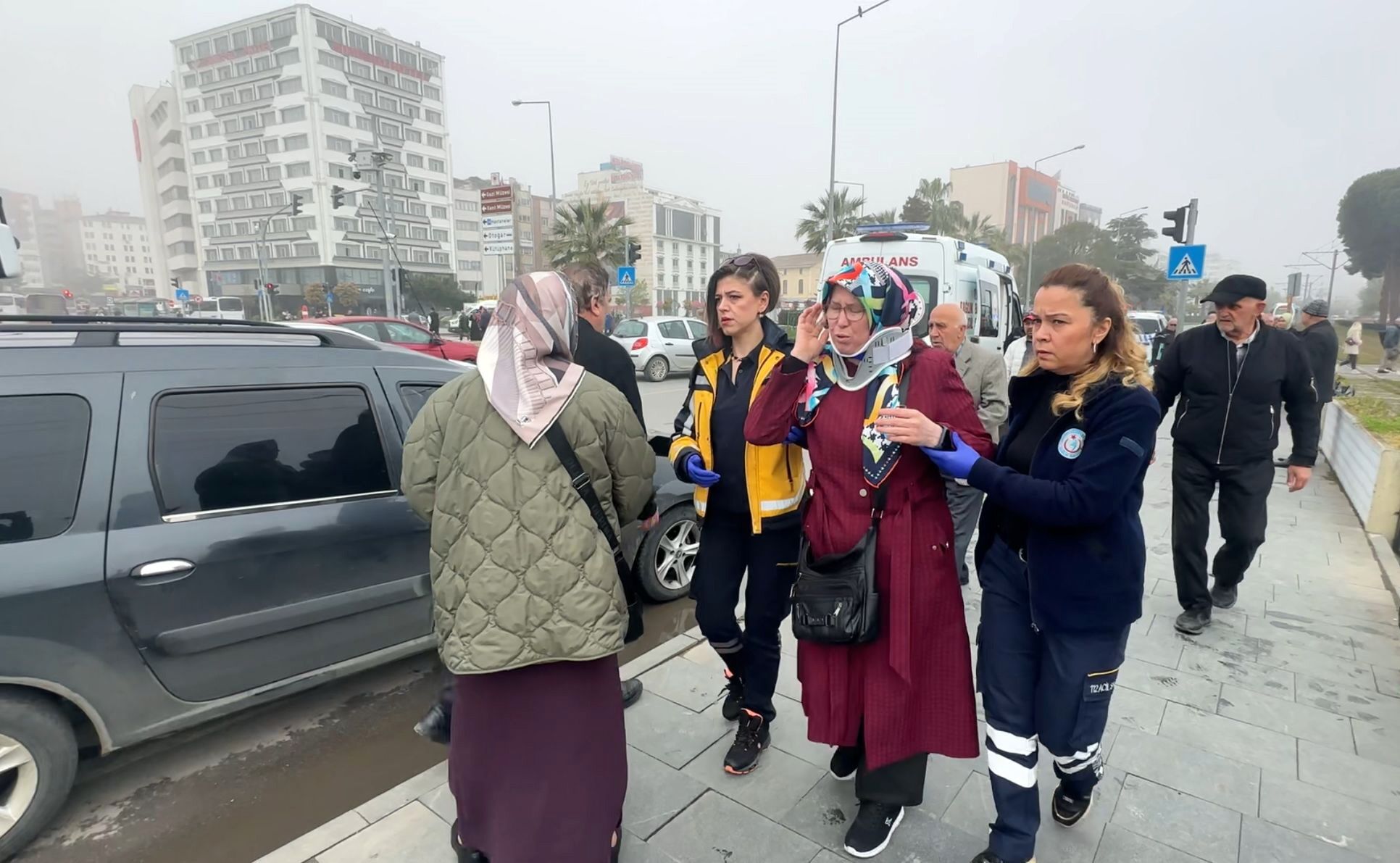 Samsun’da Hafif Ticari Araç Ile Otomobil Çarpıştı 2 Yaralı (2)