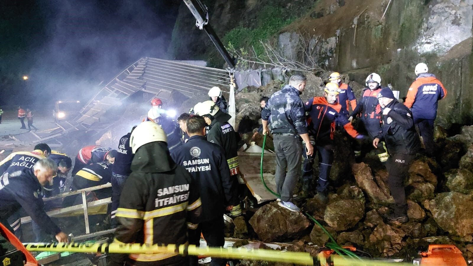Samsun'da Heyelan (6)