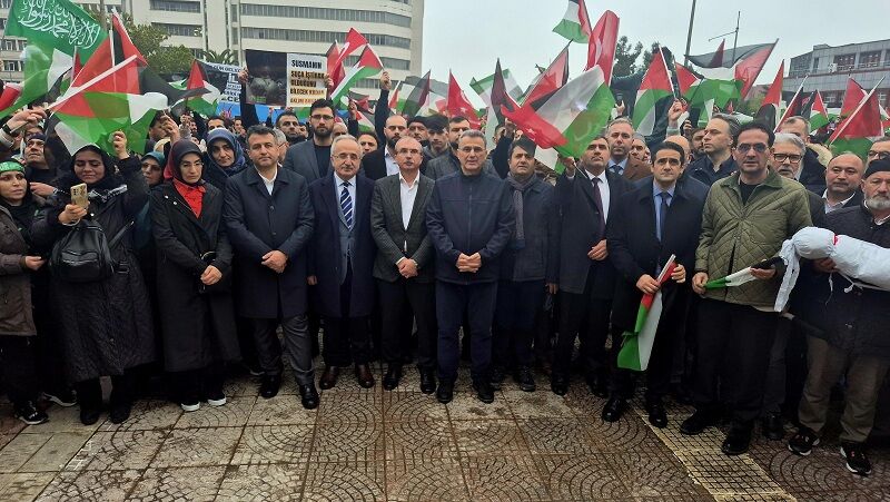 Samsun'da Meydan Filistin'e Destek Için Doldu (1)
