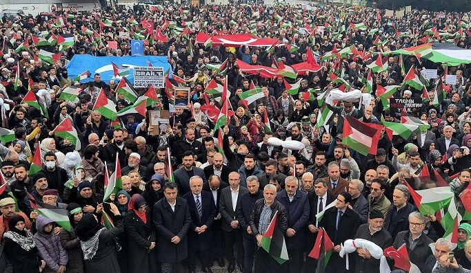 Samsun'da Meydan Filistin'e Destek Için Doldu (2)