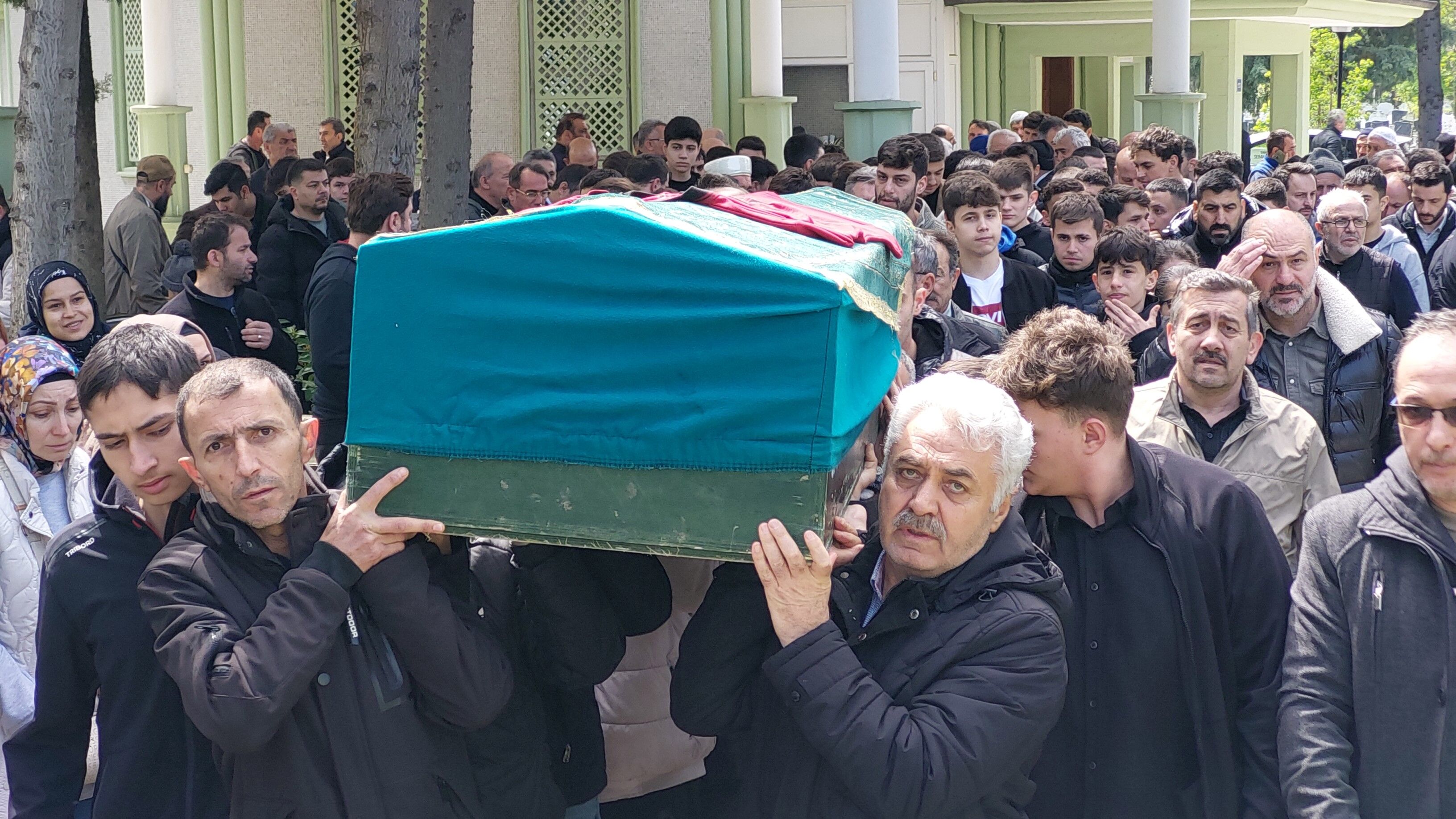 Samsun’da Staj Yaptığı Inşaatta Düşerek Hayatını Kaybeden Lise Öğrencisi Toprağa Verildi1
