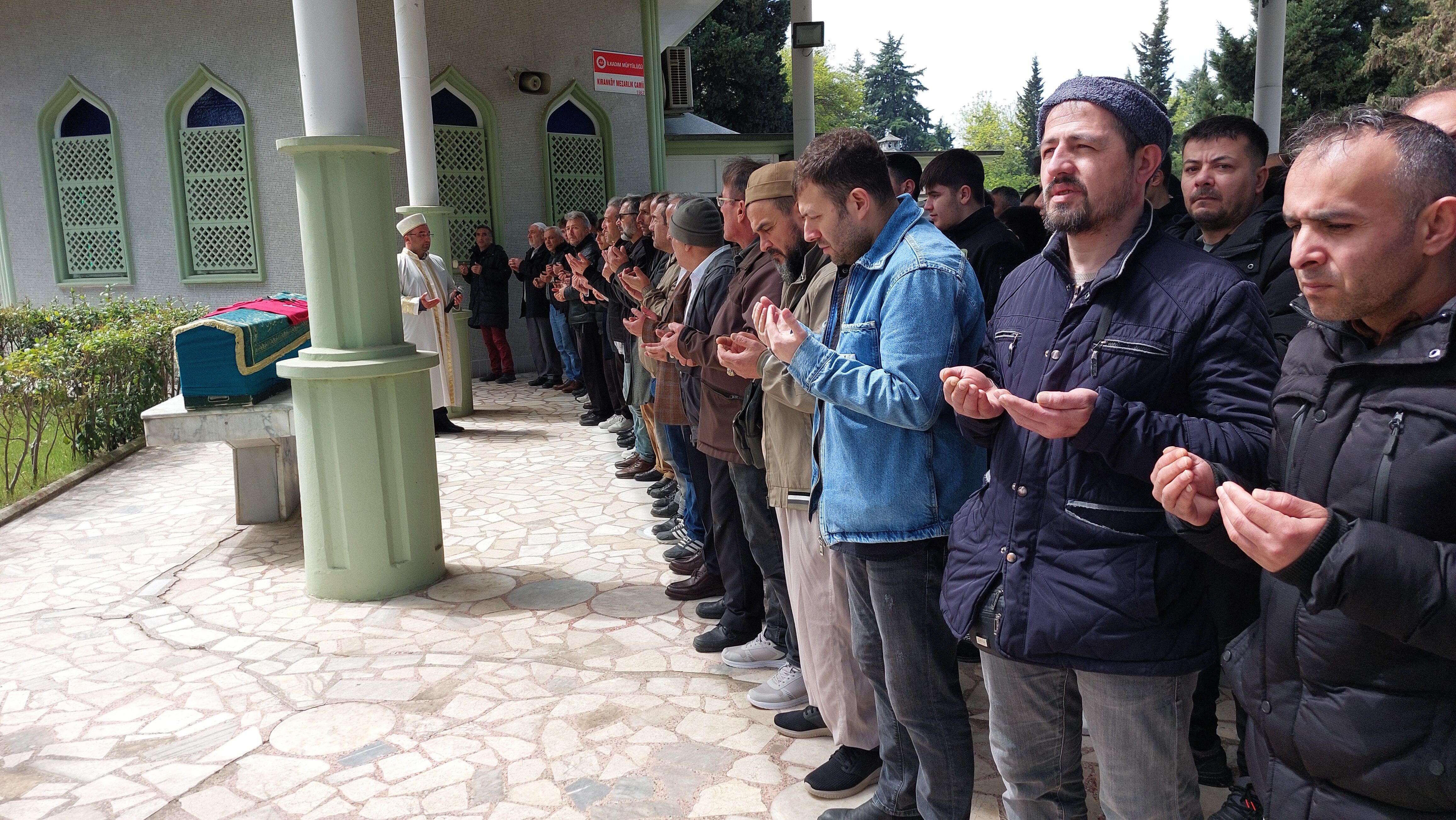 Samsun’da Staj Yaptığı Inşaatta Düşerek Hayatını Kaybeden Lise Öğrencisi Toprağa Verildi4