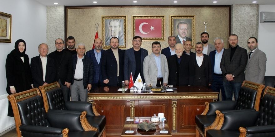 Şükrü Neiş, Düzenlenen Bir Törenle Yeniden Ak Parti'ye Katıldı1