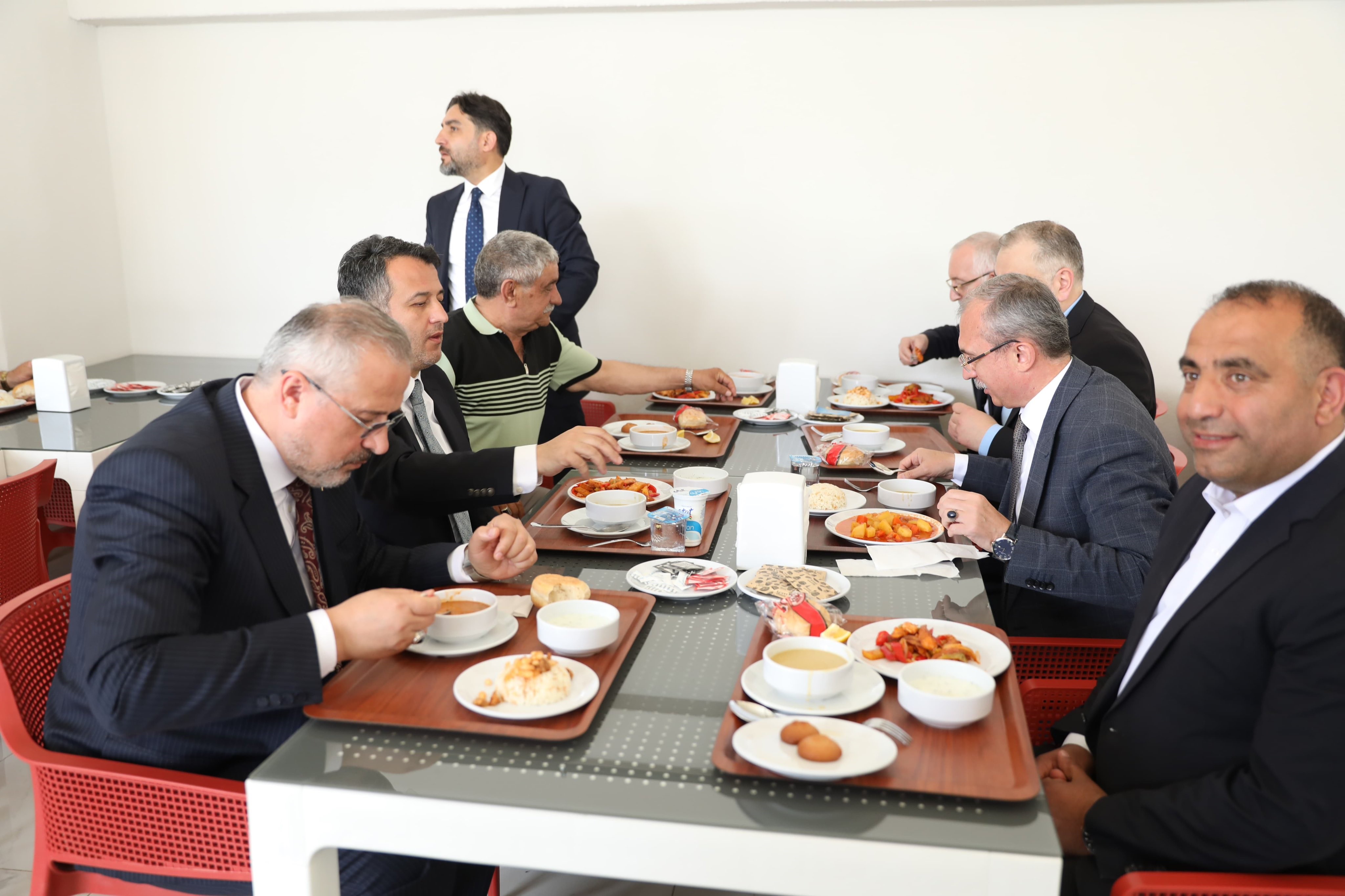 153 Restoran Bafra’da Hizmete Girdi (4)