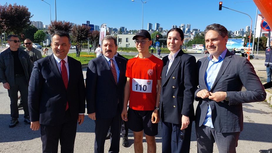 19 Mayıs Yarı Maratonu Başladı (1)