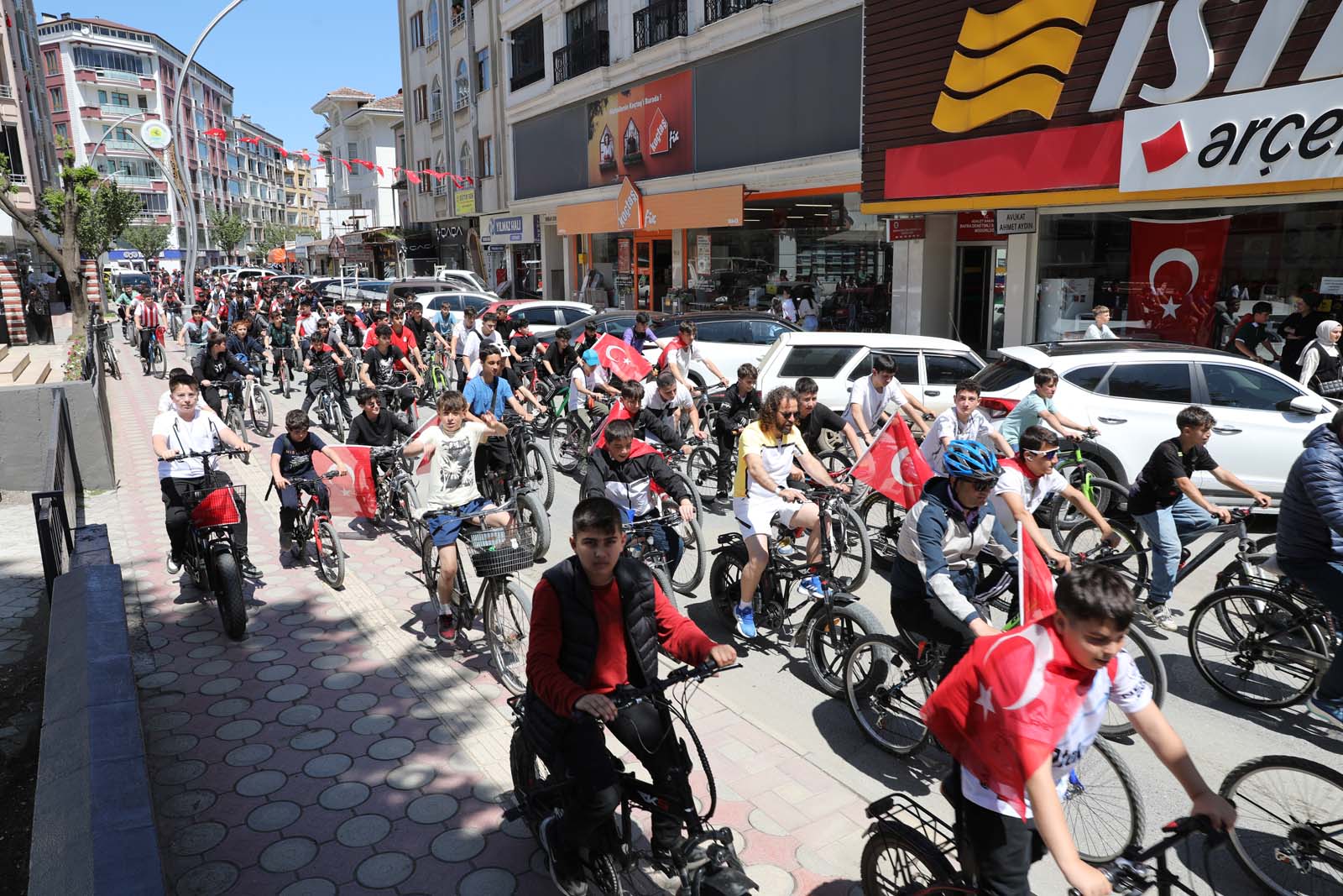 Bafra’da Gençlerin 19 Mayıs Coşkusu Pedallara Yansıdı (4)