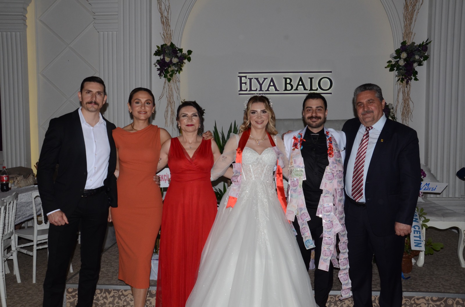 Beduh Cezairli Ile Gamze Nazlı Görkemli Bir Törenle Dünyaevine Girdi (8)