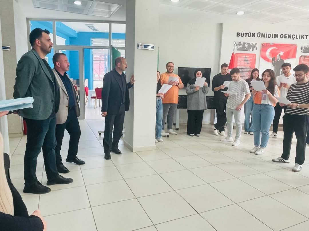 Gençlik İl Müdürü Feyzullah Dereci Alaçam'da Gençlerle Buluştu  (5)