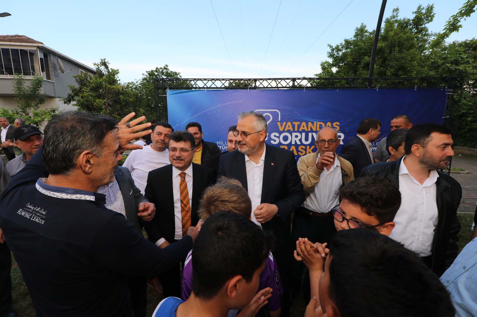 İşi̇mi̇z Hi̇zmet, Sevdamiz Memleket (2)