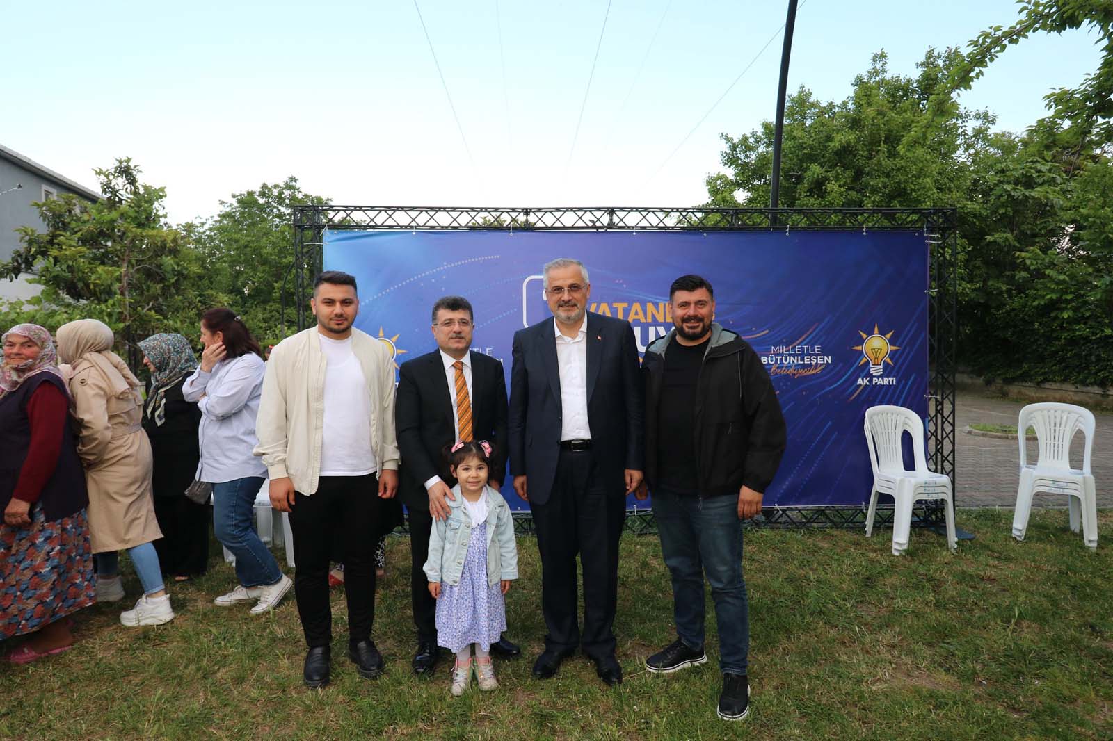 İşi̇mi̇z Hi̇zmet, Sevdamiz Memleket (3)