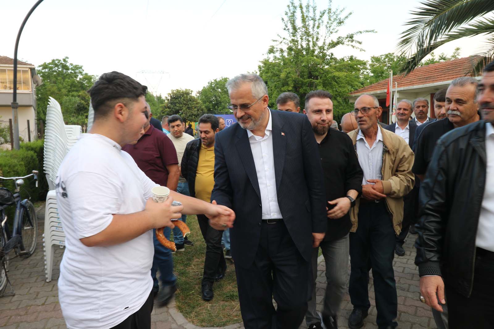 İşi̇mi̇z Hi̇zmet, Sevdamiz Memleket (6)