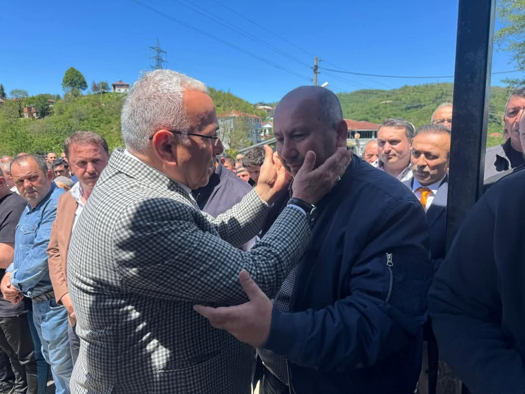 Ordu'da Denizde Boğularak Hayatını Kaybeden Lise Öğrencisi Toprağa Verildi (1)