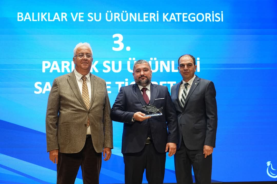 Parlak Su Ürünleri’nden Gurur Verici Başarı Su Ürünleri Sektörü Türkiye 3.Lüğü Ödülü (2)