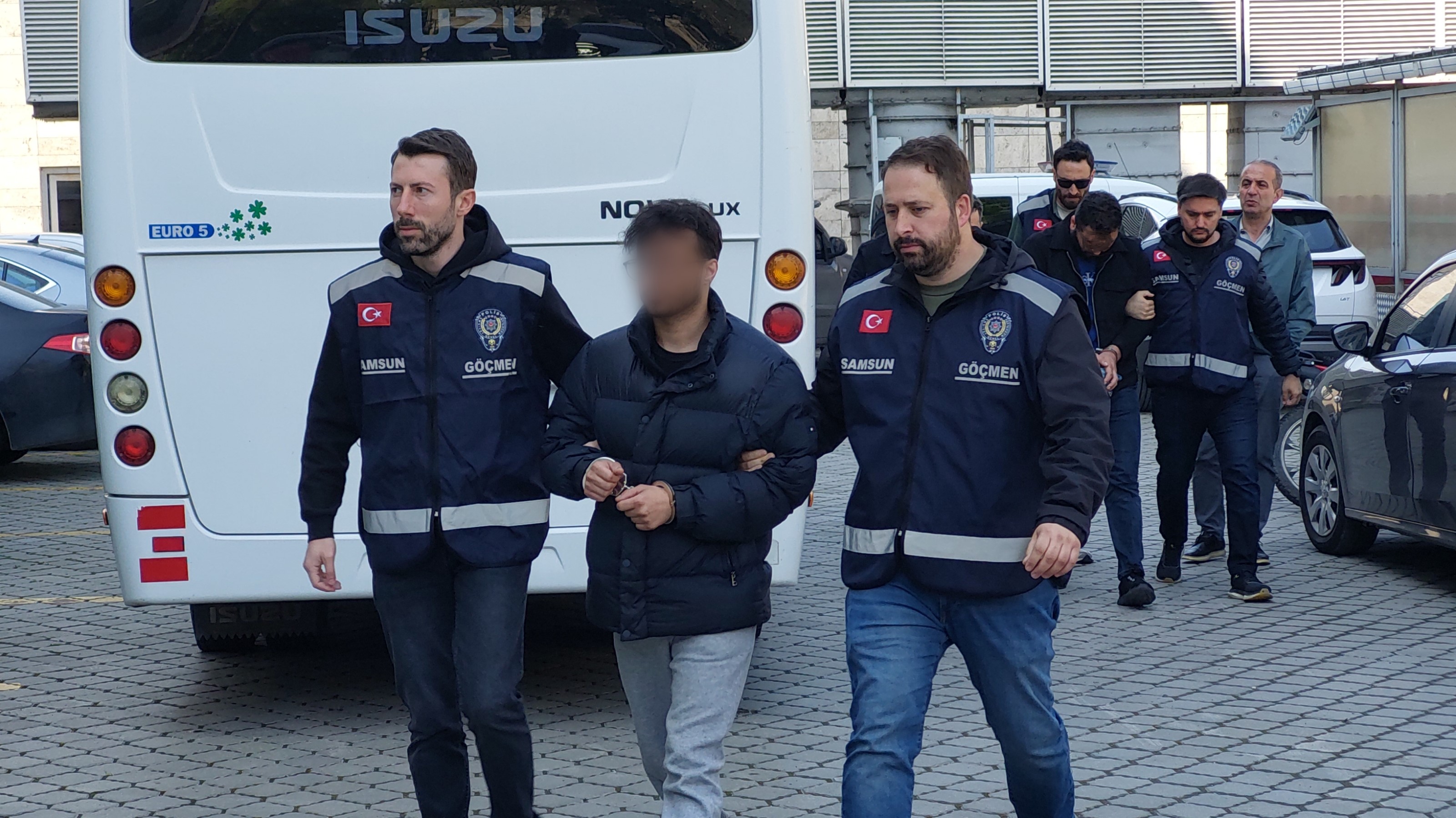 Samsun'da Masaj Salonlarına Insan Ticareti Ve Fuhuş Operasyonu2
