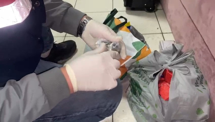 Samsun'da Uyuşturucu Operasyonu (4)