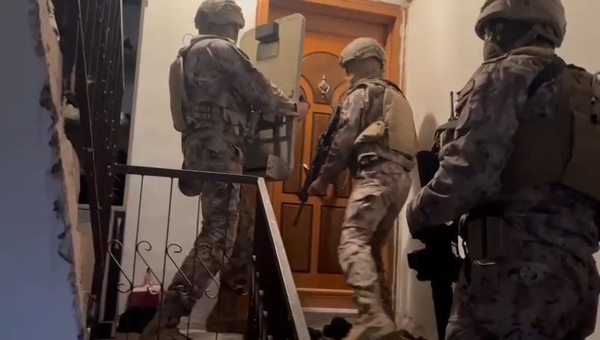 Samsun'da Uyuşturucu Tacirlerine Şafak Operasyonu2