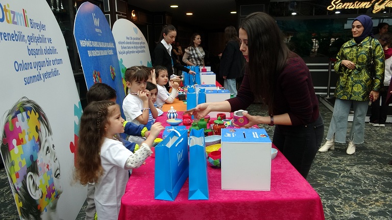 Samsunlu Anne Ve Çocuklardan Otizmli Çocuklara Destek (2)