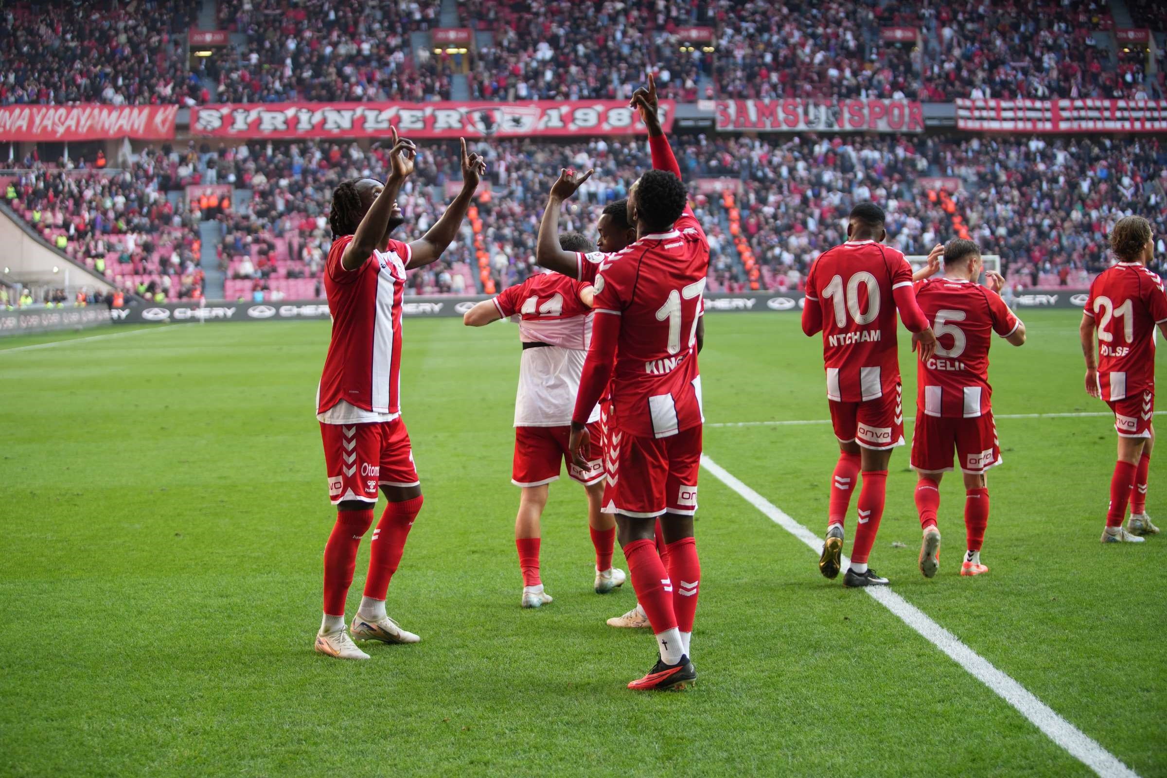 Samsunspor Evinde Eyüpspor’u 3 Yendi1