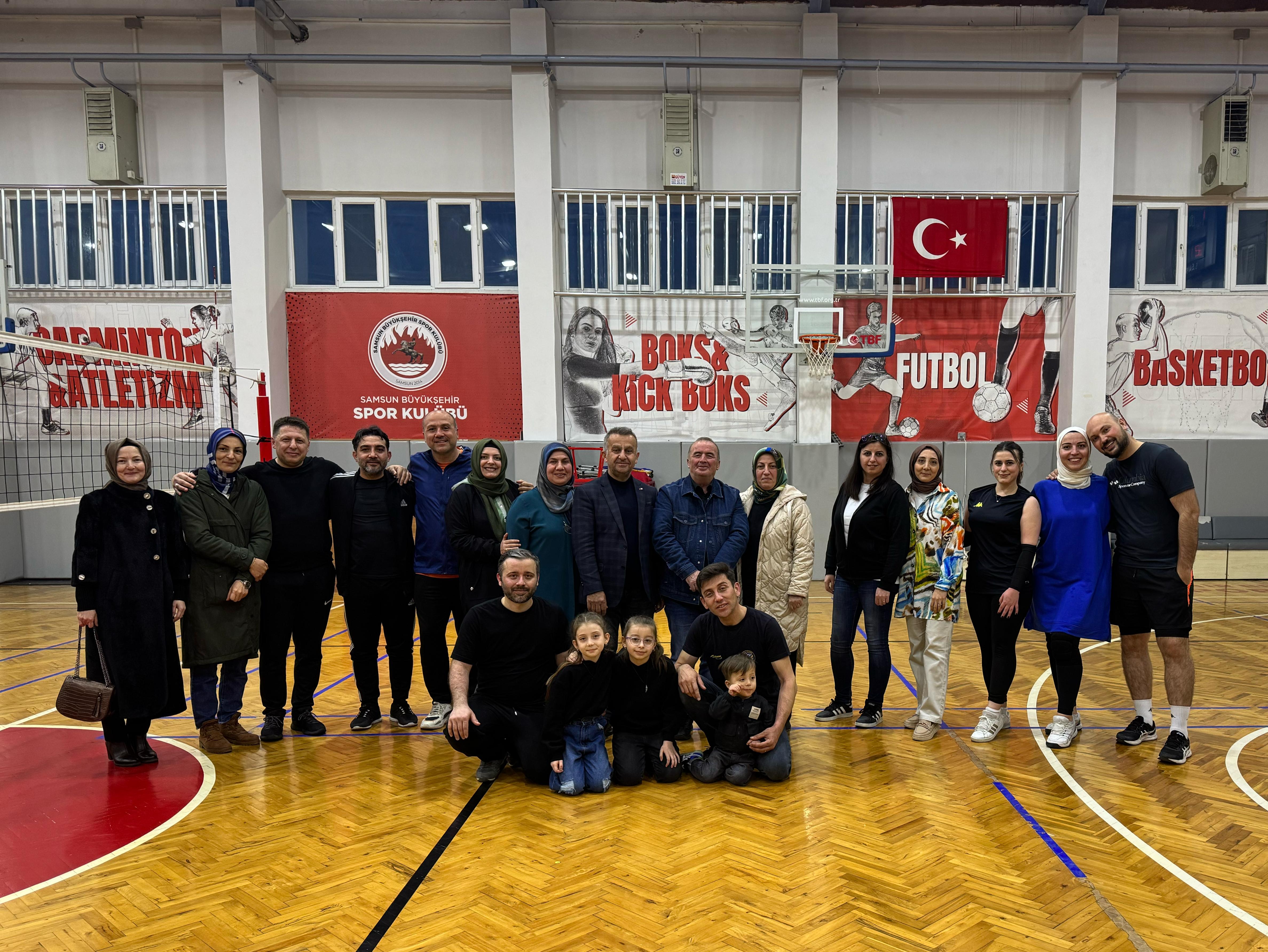 Üçpınar İlköğretim Okulu Yeniden Voleybol Sahalarında (12)