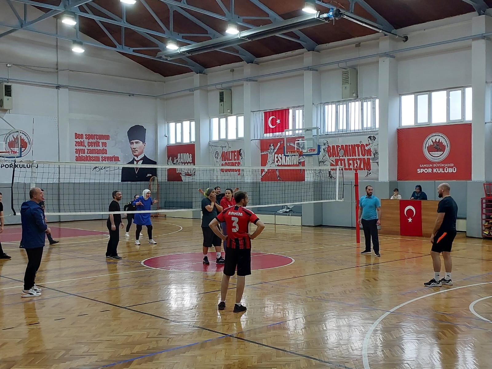 Üçpınar İlköğretim Okulu Yeniden Voleybol Sahalarında (15)