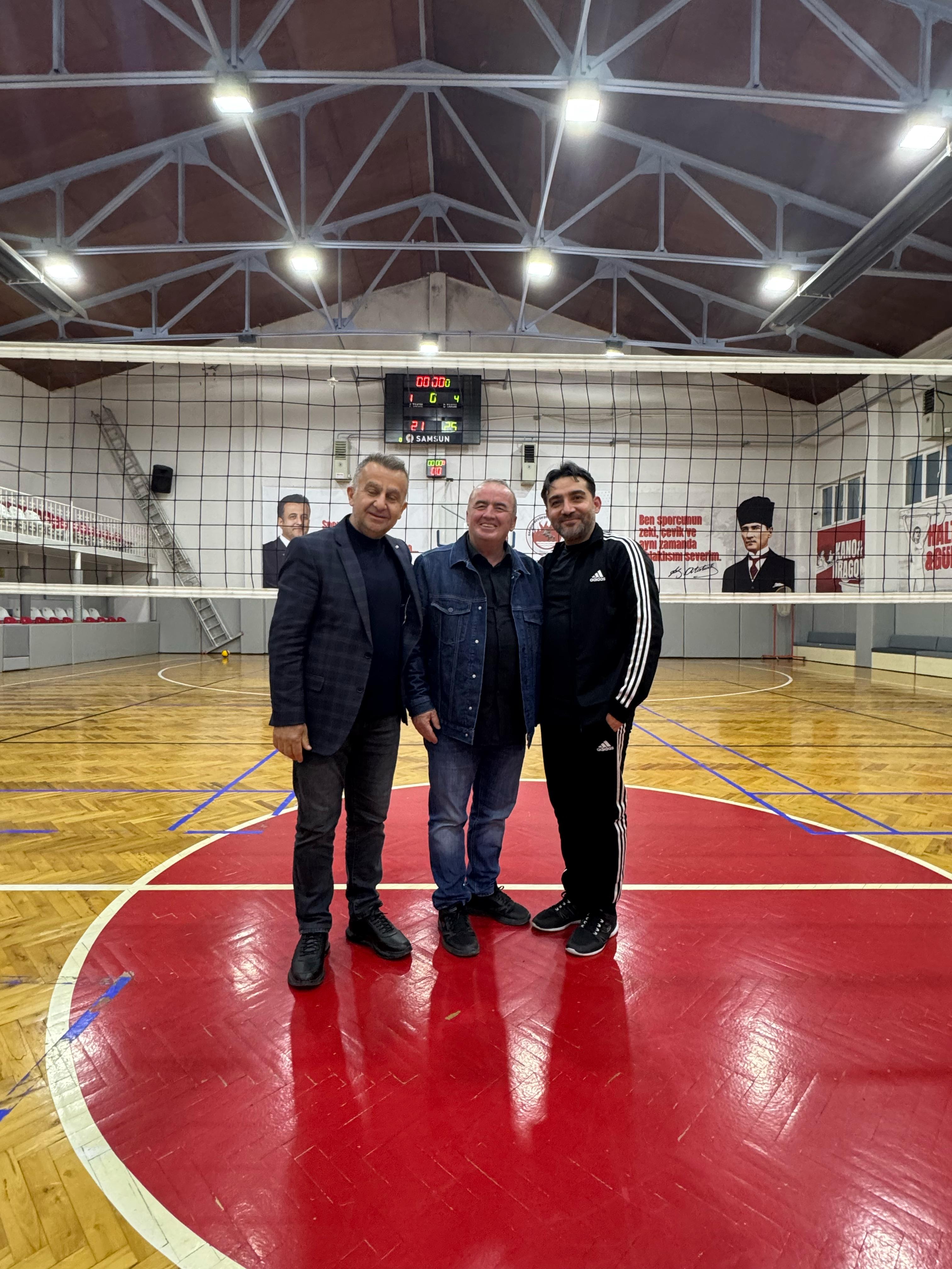 Üçpınar İlköğretim Okulu Yeniden Voleybol Sahalarında (3)