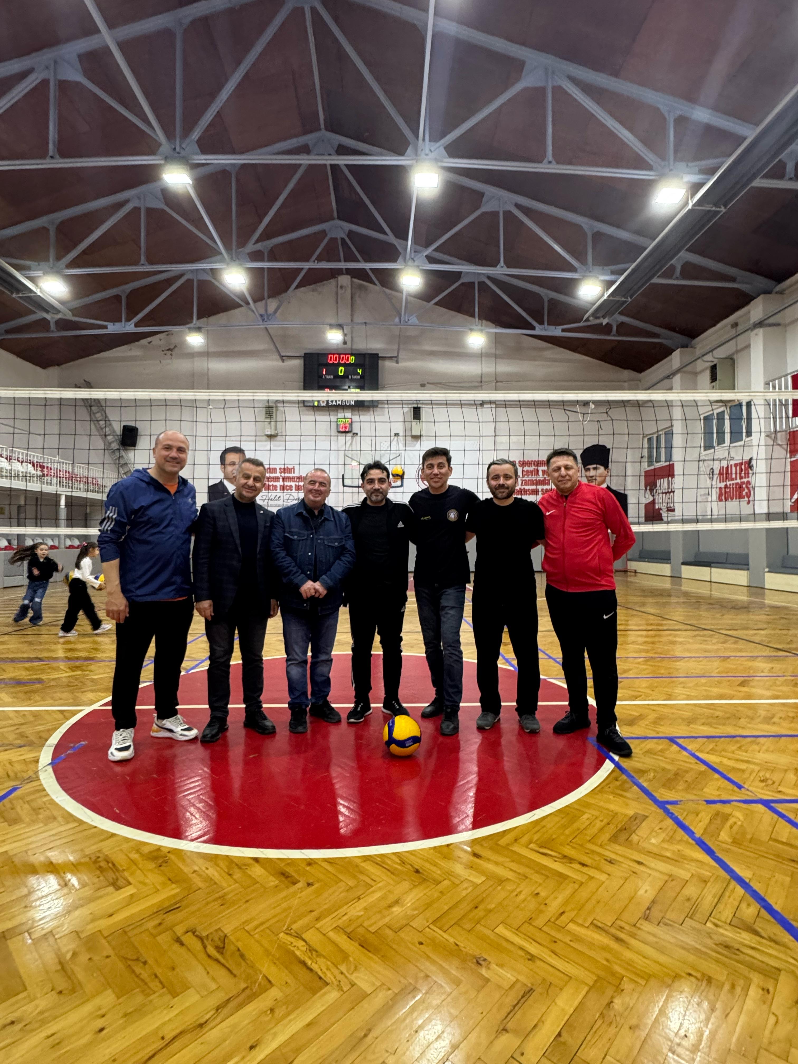 Üçpınar İlköğretim Okulu Yeniden Voleybol Sahalarında (7)