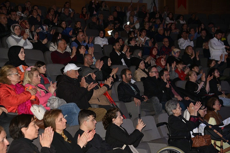 Yaşam Park Engelsiz Koro Ve Solistler Geçidi (2)