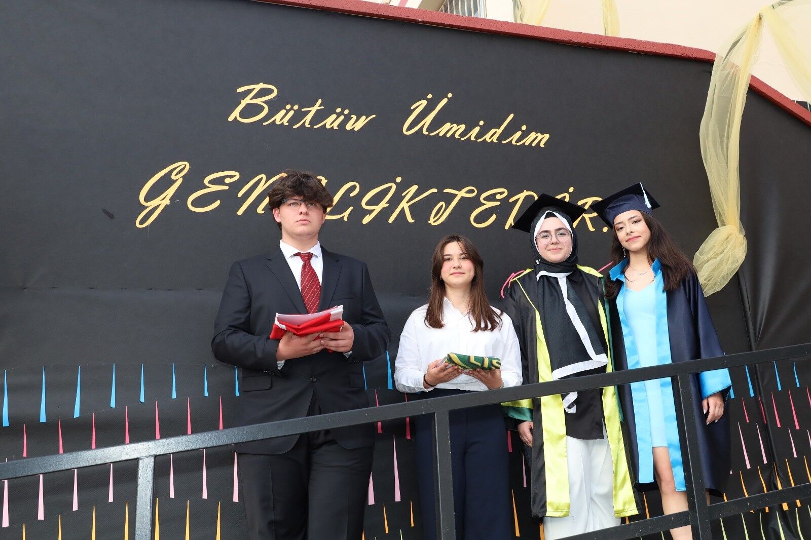 Bafra Anadolu Lisesi’nde Coşkulu Mezuniyet Töreni (3)