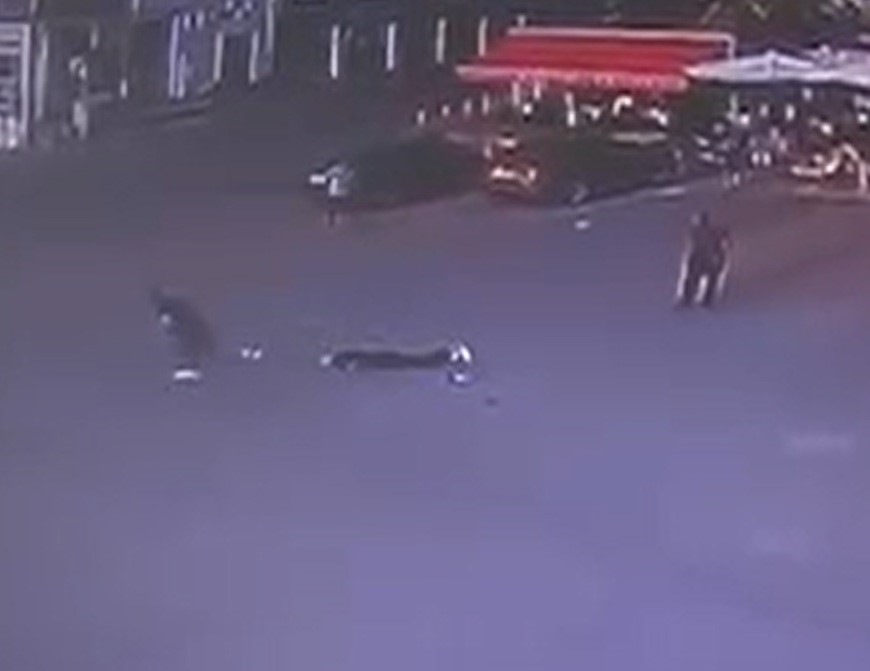 Boşanma Aşamasındaki Eşi Tarafından, Sokak Ortasında 12 Yerinden Bıçaklandı1