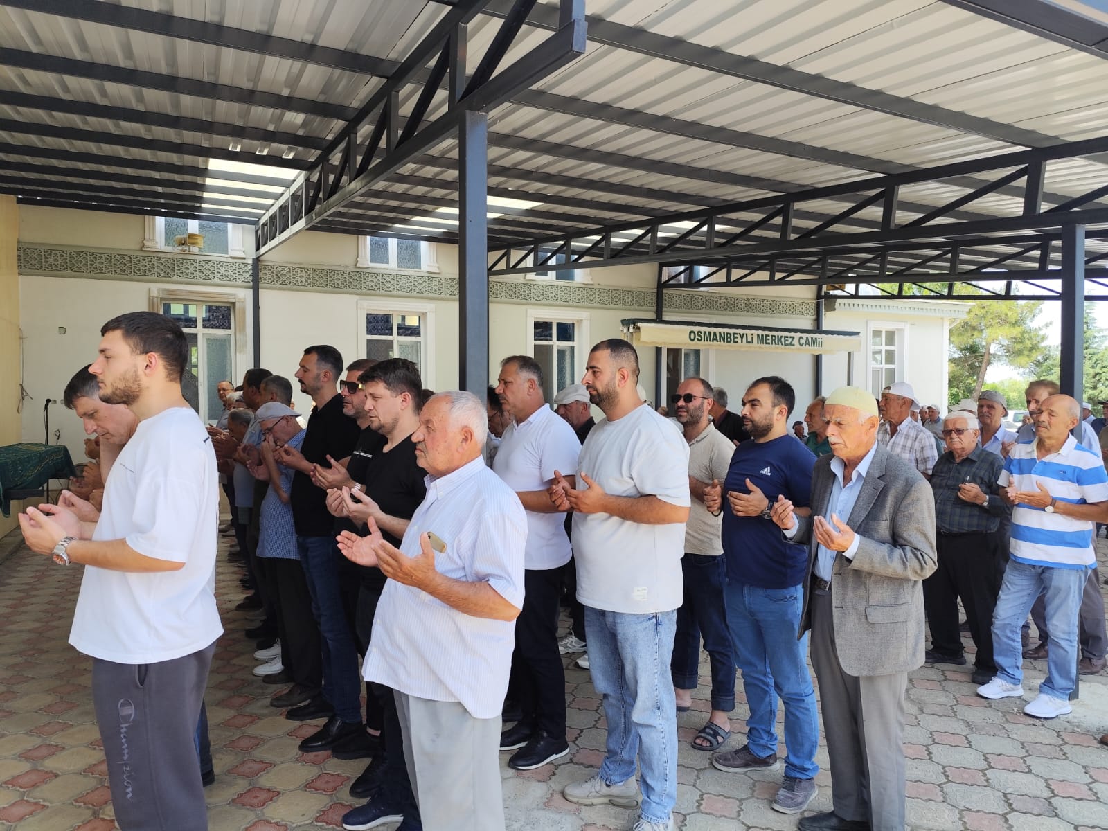 Fehmi Bülbül Dualarla Son Yolculuğuna Uğurlandı (3)