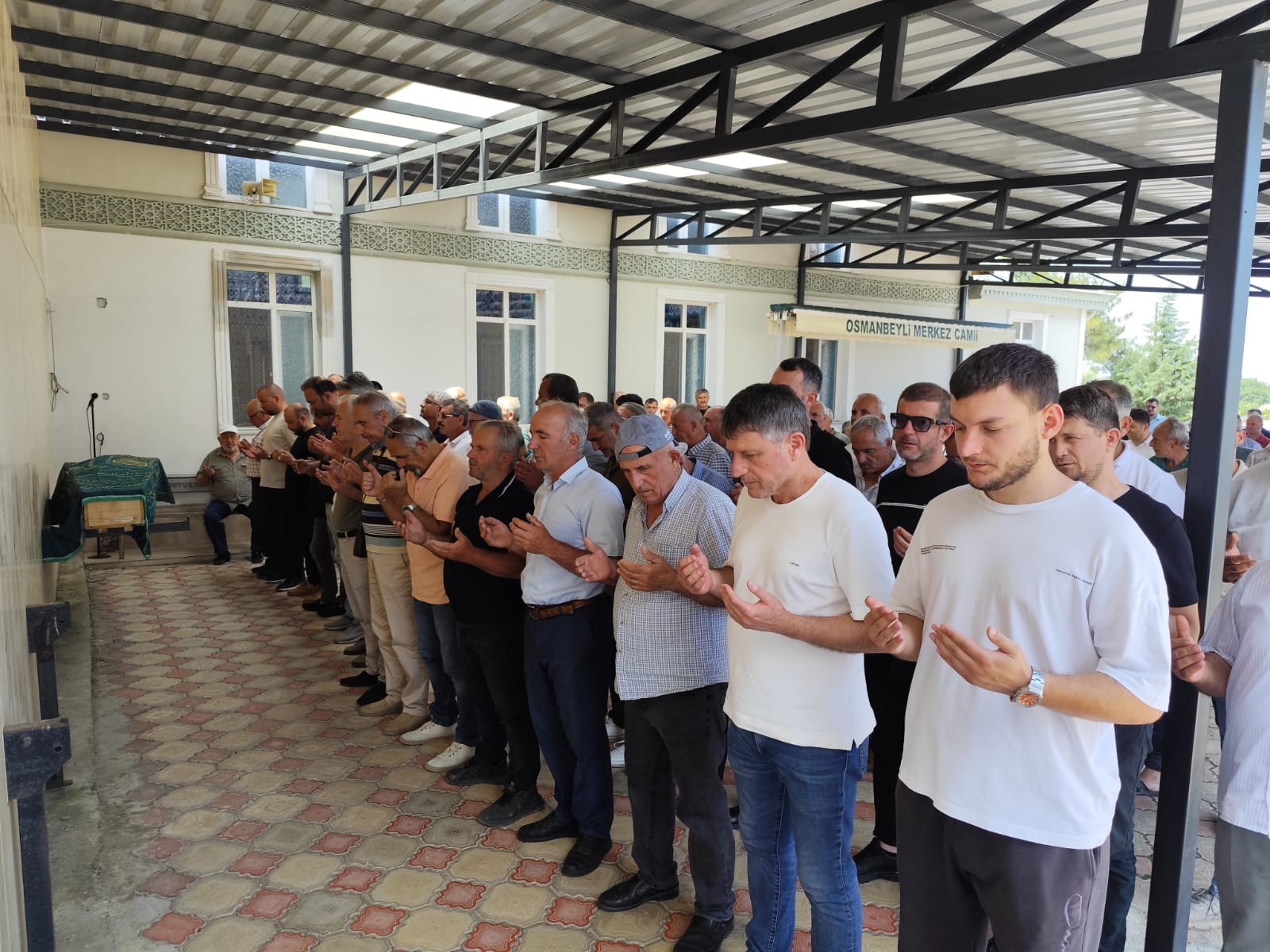 Fehmi Bülbül Dualarla Son Yolculuğuna Uğurlandı (4)