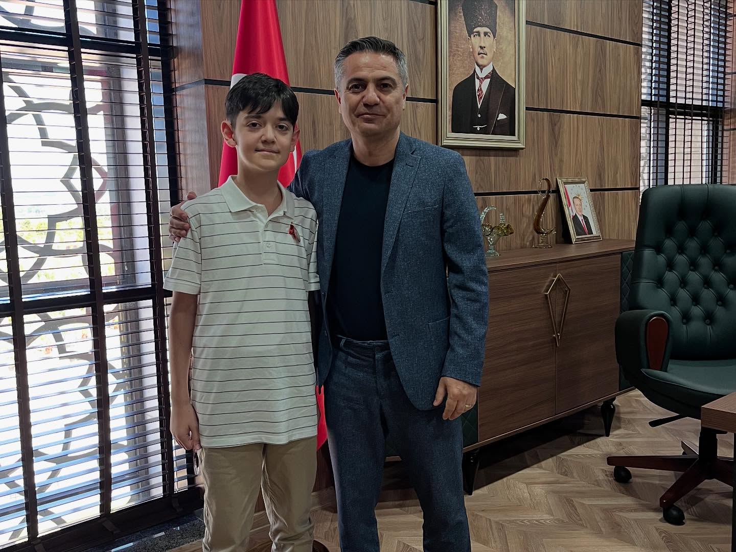 Bafra Kaymakamı Altinpinar; Lgs Bafra Birincisi Mahmut Pul'u Ağırladı (1)