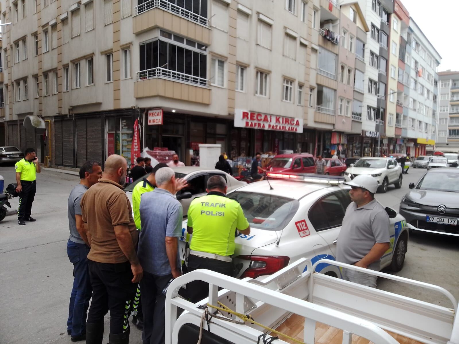 Bafra’da Araç Kapısına Çarpan Motosiklet Sürücüsü Yaralandı-1
