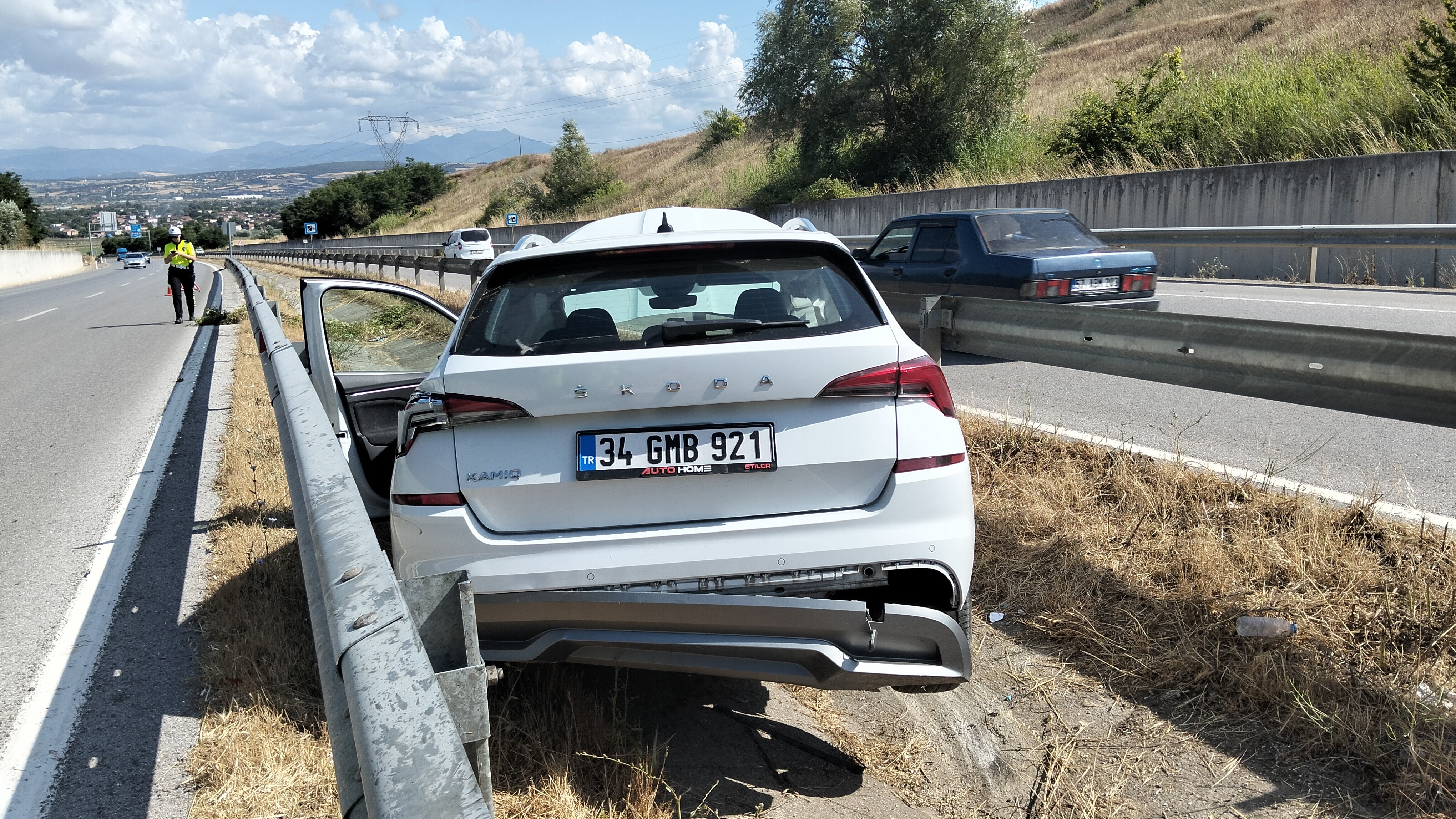 Bafra'da Kaza,Otomobilden Yara Almadan Çıktılar