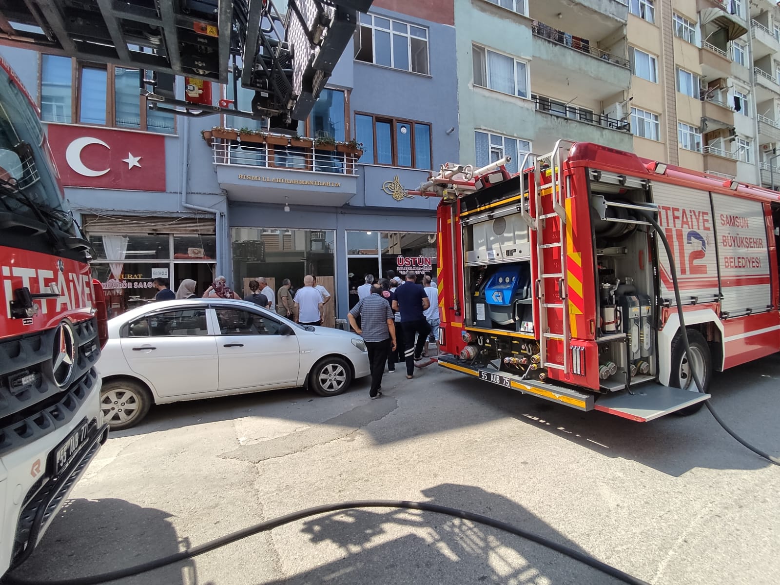 Bafra'daki Yangın Büyümeden Söndürüldü-1