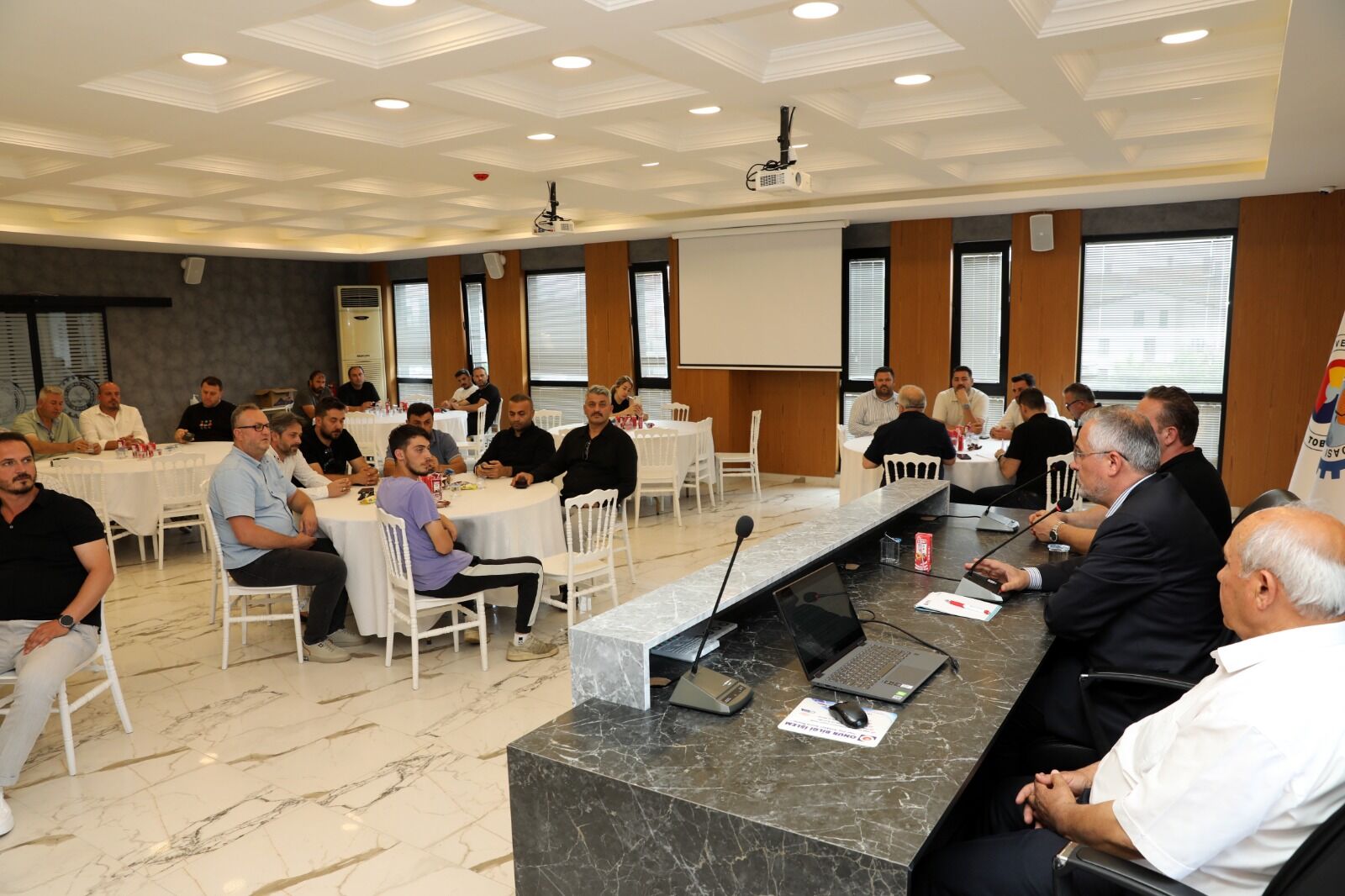 Galericiler Sitesi Genel Kurul Toplantısı Bafra Ticaret Ve Sanayi Odası Ev Sahipliğinde Gerçekleştirildi1